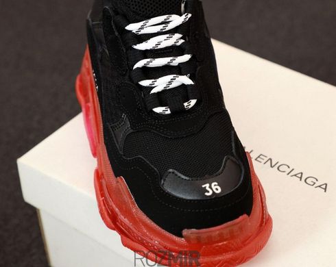 Женские кроссовки Balenciaga Triple S Sneaker Clear Sole "Black/Red"