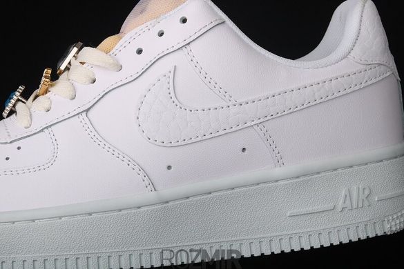Женские кроссовки Nike Air Force 1 '07 LX Bling "White / Summit White / White Onyx"
