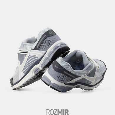 Кросівки Nike Zoom Vomero 5 Grey