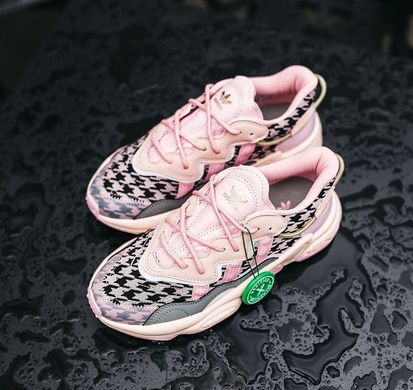 Женские кроссовки adidas Ozweego "Pink Black Grey"