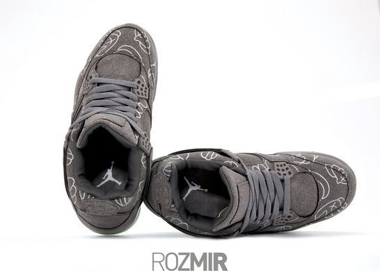 Кросівки Nike  Air Jordan 4 Retro Kaws Grey