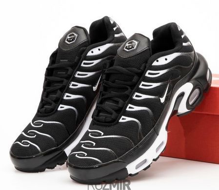 Чоловічі кросівки Nike Air Max Plus "Black/White"
