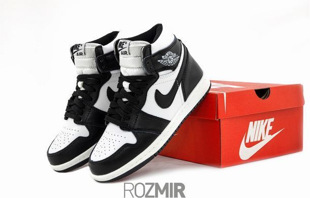 Зимові кросівки Air Jordan 1 Retro High Winter "White/Black" з хутром
