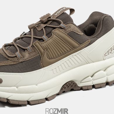 Кроссовки Nike Air Zoom Vomero Roam "Brown/White"