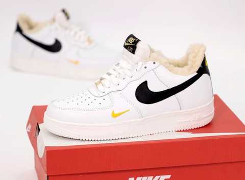 Air force one winter 2024 white