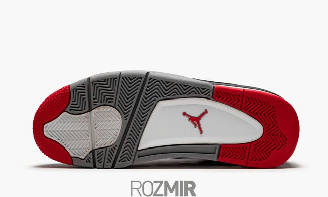 Баскетбольные кроссовки Air Jordan 4 Retro Bred "Black/Fire Red-Cement Grey"