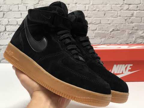 Air force 1 hot sale suede black gum