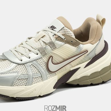 Nike V2K Runtekk "Beige/Brown - Silver"