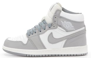 Зимние женские кроссовки Air Jordan 1 Mid Winter "White/Grey" с мехом