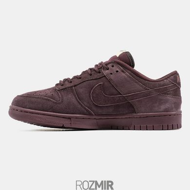 Nike SB Dunk Low x Supreme "Burgundy"
