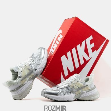 Кроссовки Nike V2K Run Summit White Metallic Silver