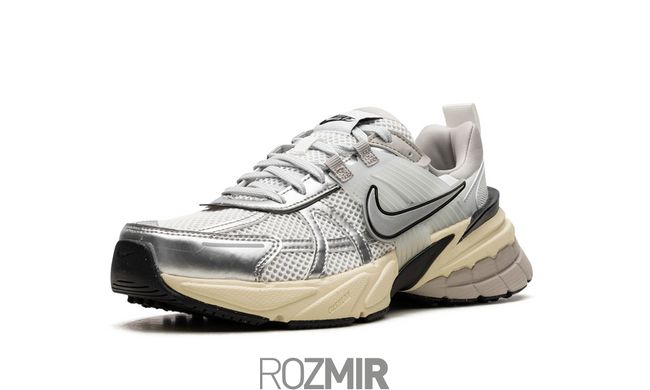 Кросівки Nike V2K Run Summit White Metallic Silver