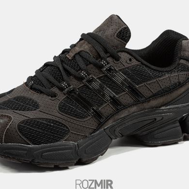 Чоловічі кросівки Adidas Ozweego Pro "Black/Brown"
