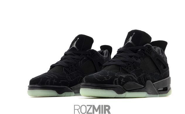 Кроссовки KAWS x Air Jordan 4 Retro 'Black' - 930155 001