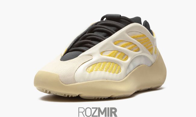 Кросівки adidas Yeezy 700 V3 Safflower