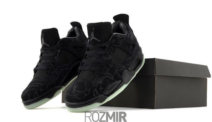 Кроссовки KAWS x Air Jordan 4 Retro 'Black' - 930155 001