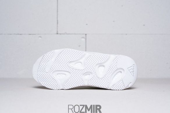 Чоловічі кросівки adidas Yeezy Boost 700 VX "White / Grey"