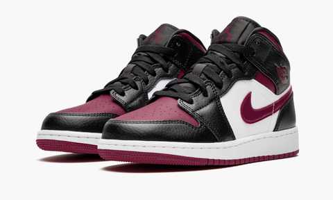 Bred mids hot sale