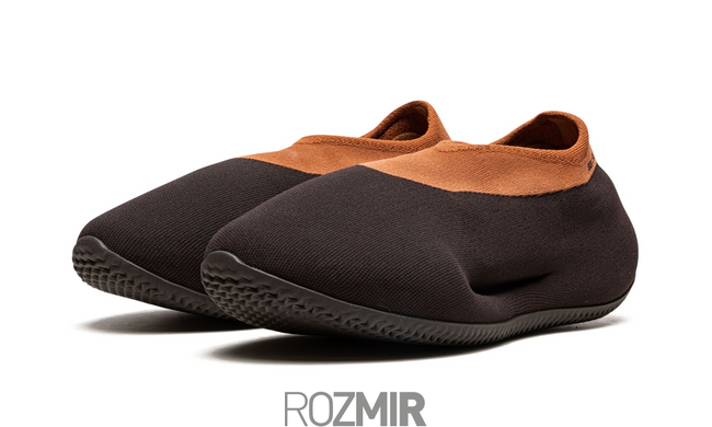 Кроссовки adidas Yeezy Knit Runner “Stone Carbon”