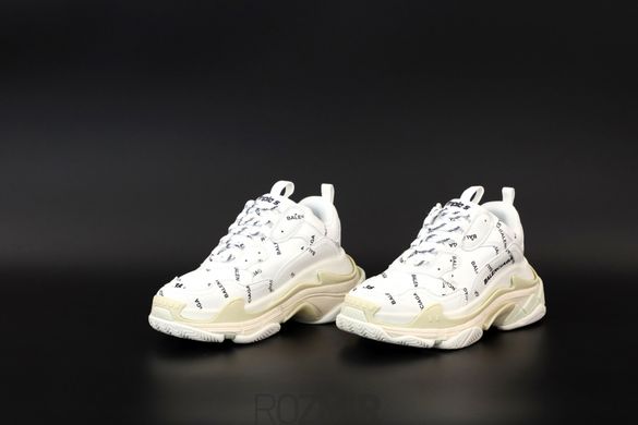 Женские кроссовки Balenciaga Allover Logo Triple S Sneaker "White"
