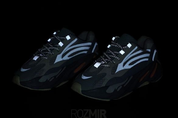 Кроссовки adidas Yeezy Boost 700 V2 "Inertia" FW2549