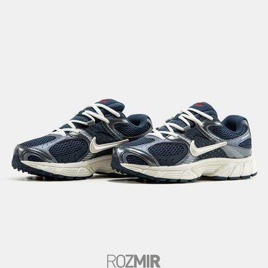 Чоловічі кросівки Nike V5 RNR "Independence Day"