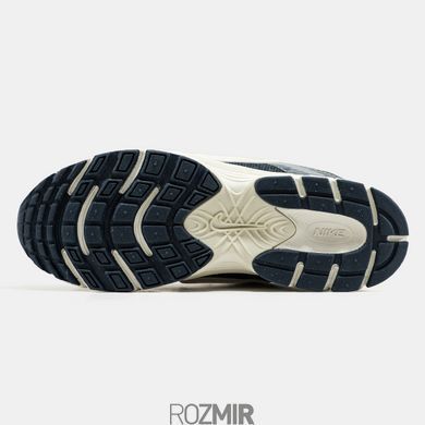 Чоловічі кросівки Nike V5 RNR "Independence Day"
