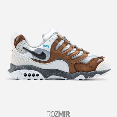 Кроссовки Undefeated x Nike Air Terra Humara "Archaeo Brown" FN7546-200