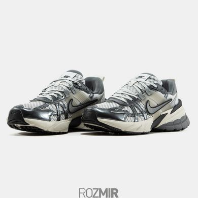 Кроссовки Nike V2K Run "Pure Platinum Wolf Grey"