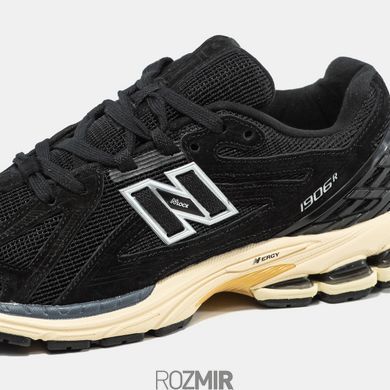 Чоловічі кросівки New Balance 1906R "Black/Beige"