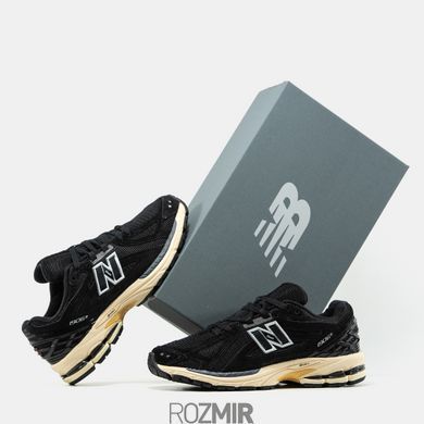 Чоловічі кросівки New Balance 1906R "Black/Beige"