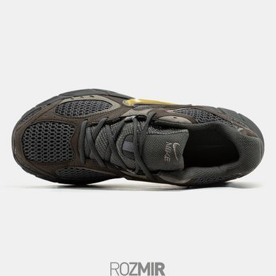 Чоловічі кросівки Nike V5 RNR 'Medium Ash/Cave Stone/Black/Metallic Gold' II6294-200