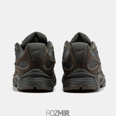 Чоловічі кросівки Nike V5 RNR 'Medium Ash/Cave Stone/Black/Metallic Gold' II6294-200